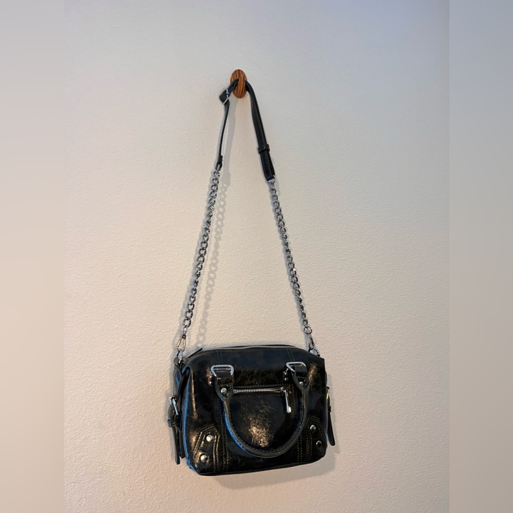 NEW UO Olive Chain Skylar Crossbody Bag - Faux Leather Crackle Texture